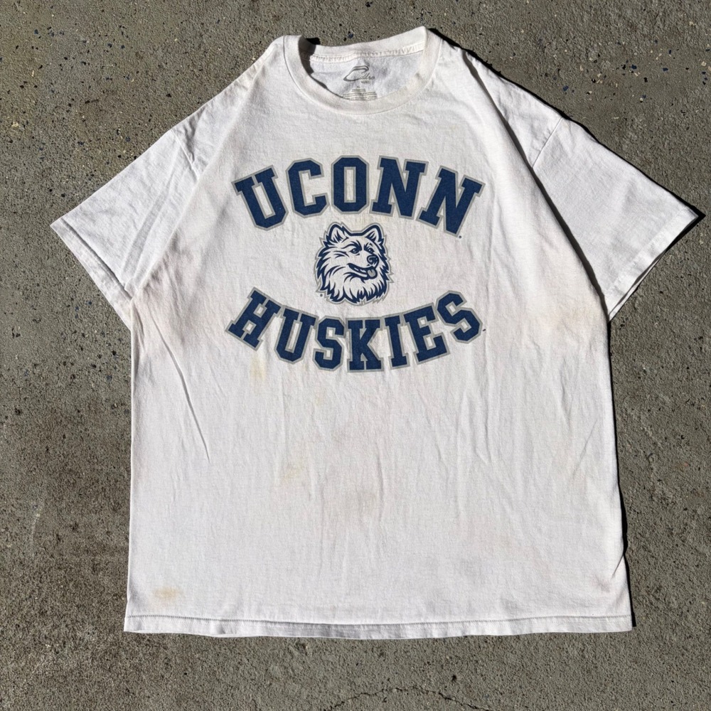 Cadre UConn Huskies Graphic T-Shirt Mens XL White NCAA College Streetwear